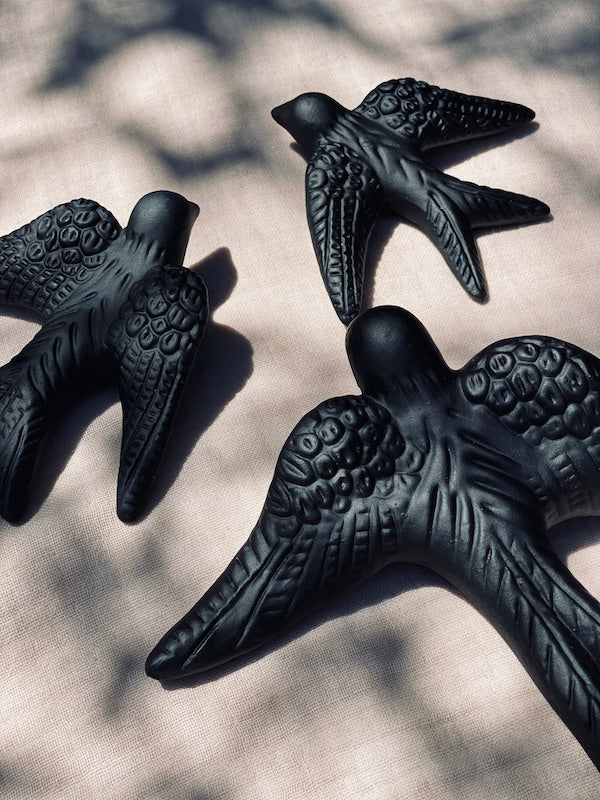 L'hirondelle noire 3 tailles