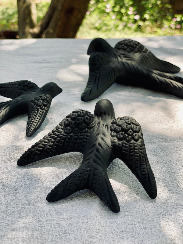 L'hirondelle noire 3 tailles
