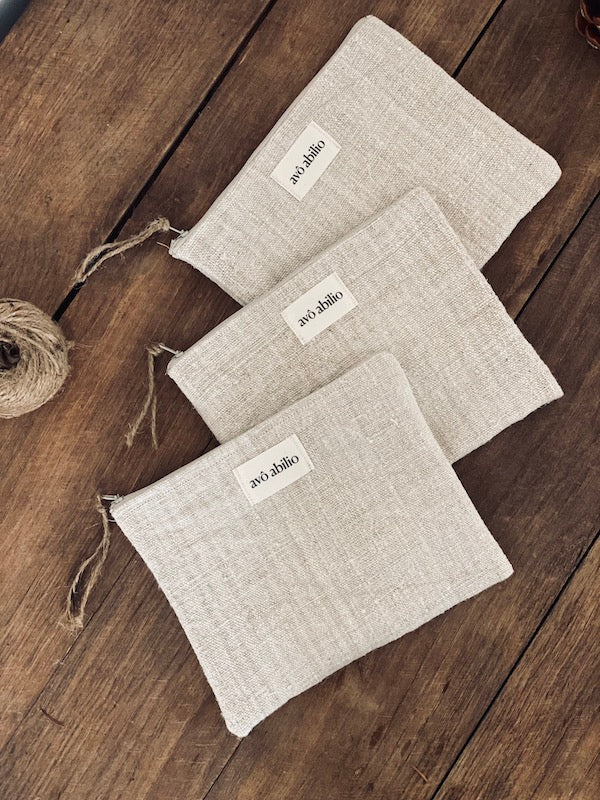 La pochette unie en lin